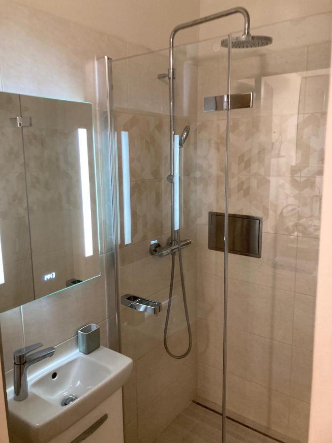 Apartment Jana Masaryka Prága Kültér fotó
