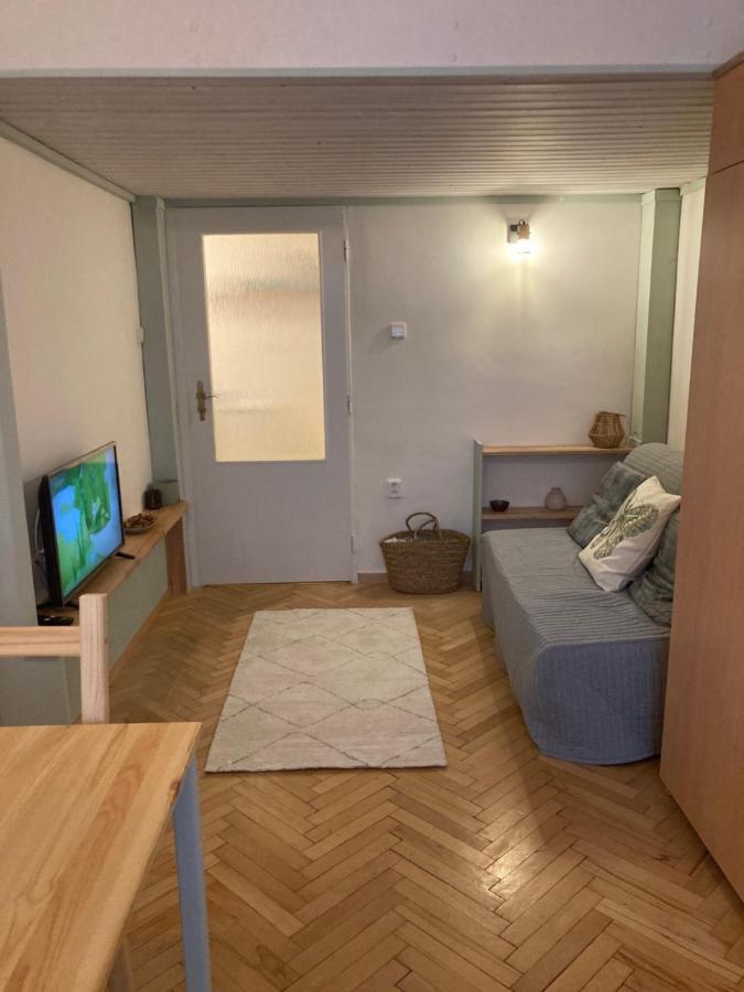 Apartment Jana Masaryka Prága Kültér fotó