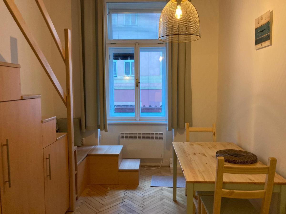 Apartment Jana Masaryka Prága Kültér fotó